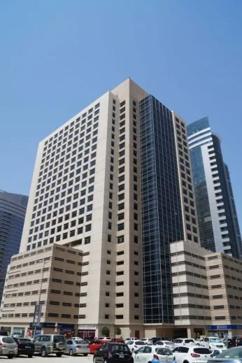Коммерческая Grosvenor Business Tower фото 1