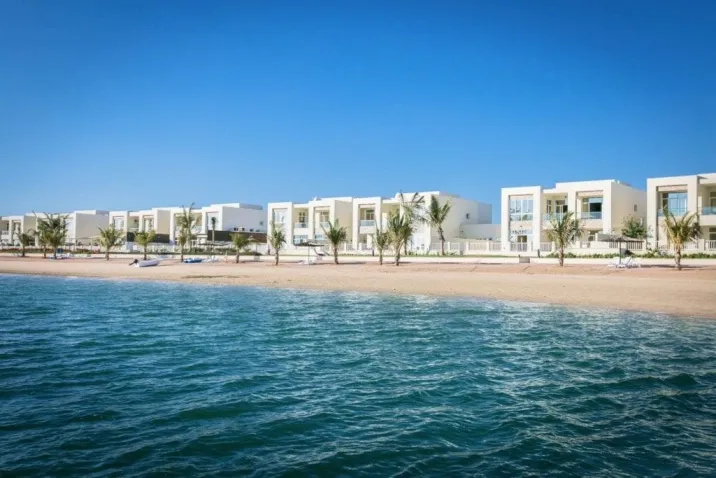 Таунхаусы Bermuda Villas by RAK Properties фото 2