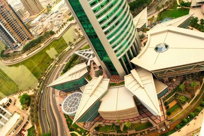 Коммерческая Almas Tower фото 1